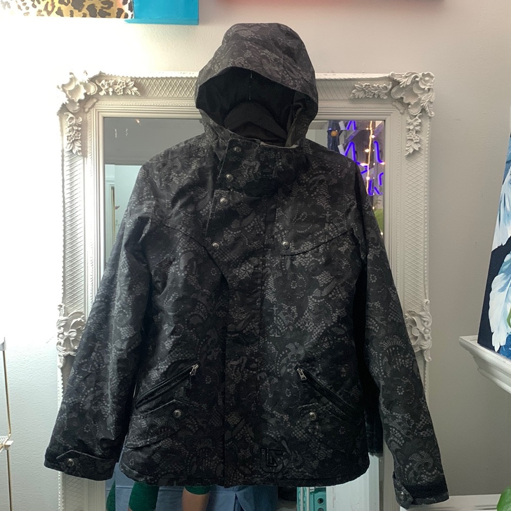 Burton black and gray lace snowboard jacket Sz M